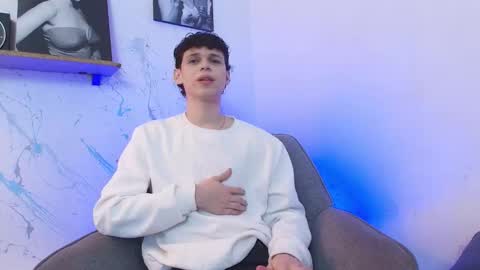 Mykel   online show from October 2025 06:10:01 AM