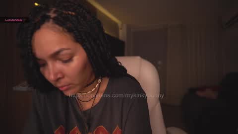 Snapshot of mykinkybunny chatting on February 2025 01:41:02 AM jacke BUNNY online show from February 2025 01:41:02 AM