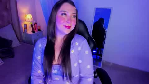 Snapshot of myla_mayfield chatting on November 2025 11:32:01 AM Myla online show from November 2025 11:32:01 AM