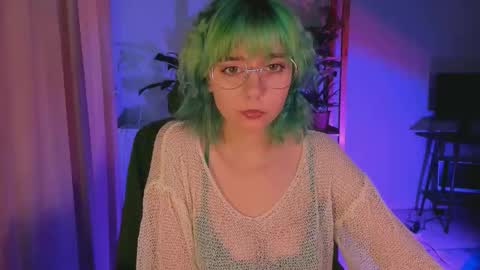 MylaFlores online show from November 2025 05:02:01 AM