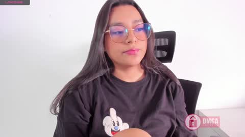 Bella online show from January 2025 03:04:01 PM