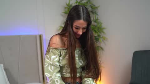 Miryam online show from February 2025 11:56:01 AM