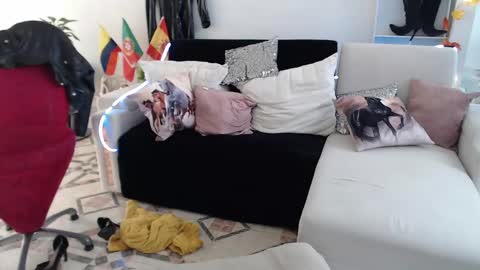 Myrna Sessions online show from February 2025 02:13:02 PM