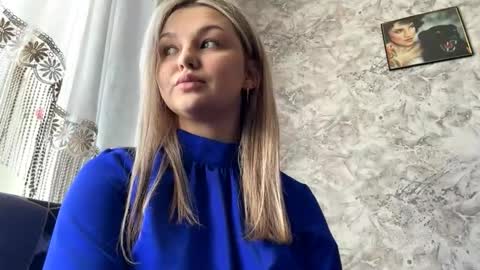 Olivia online show from March 2026 09:26:01 AM