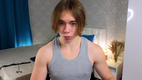 Snapshot of myshkek chatting on December 2024 06:41:02 PM Mickey online show from December 2024 06:41:02 PM