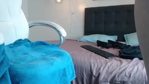 Snapshot of mysterious_girl42 chatting on December 2024 05:47:02 PM No Name online show from December 2024 05:47:02 PM