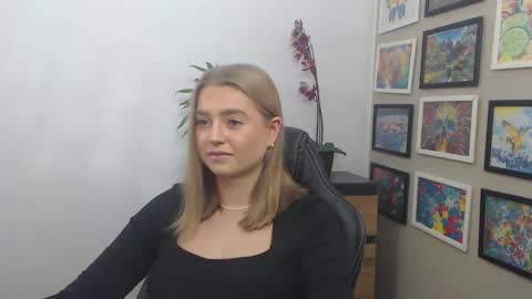 Erica online show from November 2025 11:42:02 AM