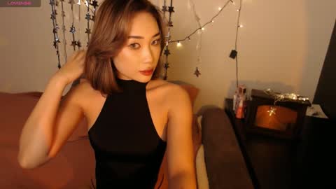 mysticsirenn online show from December 2024 02:42:01 AM