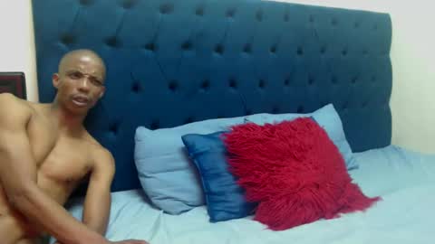 Snapshot of mzansihottestcouple chatting on January 2025 11:16:02 PM mzansihottestcouple online show from January 2025 11:16:02 PM