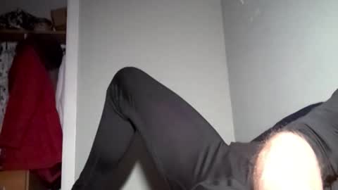 n33ds2br33d online show from November 2025 04:00:02 AM