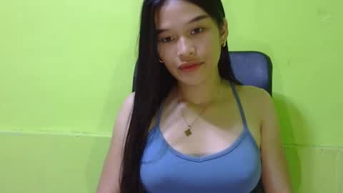 Snapshot of n3ssa chatting on November 2025 10:52:02 PM nessa online show from November 2025 10:52:02 PM