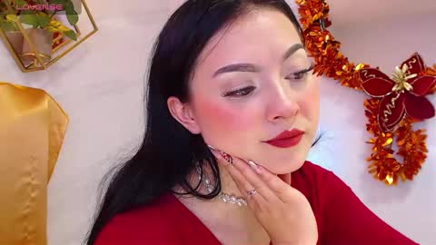 naamah_b online show from December 2024 01:49:01 PM
