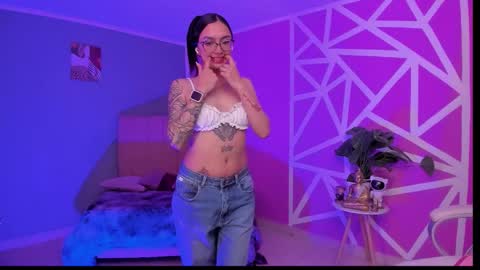 anny online show from February 2026 12:42:01 AM