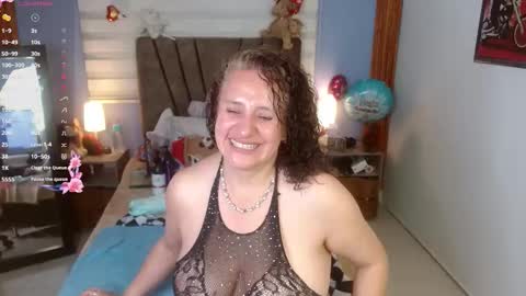 Snapshot of nadia_84 chatting on September 2025 12:05:02 PM nadia_84 online show from September 2025 12:05:02 PM