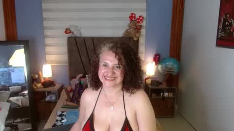 Snapshot of nadia_84 chatting on September 2025 07:28:01 PM nadia_84 online show from September 2025 07:28:01 PM
