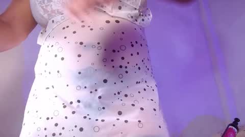 Nadia online show from December 2025 09:14:01 AM