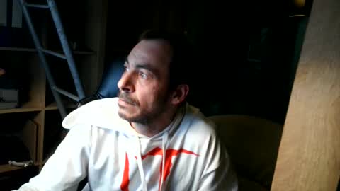 Mario online show from February 2025 08:56:01 PM