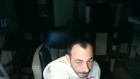 Mario online show from February 2025 08:42:01 PM