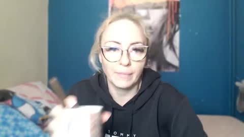 Snapshot of nadinnnea chatting on November 2025 08:42:01 AM nadinnnea online show from November 2025 08:42:01 AM