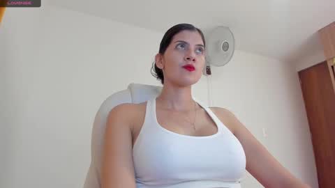 independent model online show from March 2025 01:26:02 AM