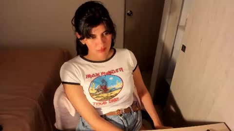 independent model online show from July 2026 07:23:02 AM