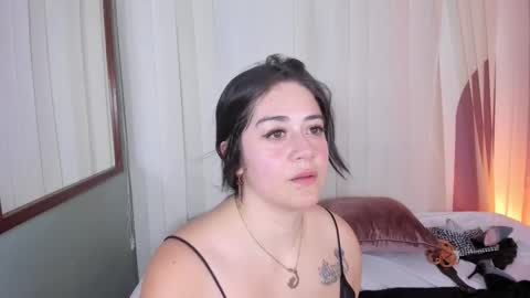 Nahomi  online show from November 2025 11:08:02 AM