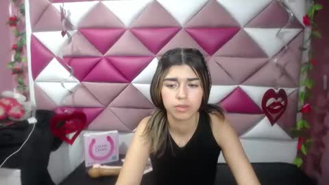 NahomiConnorr online show from January 2025 10:34:01 PM