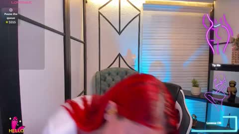 Snapshot of nahomirichards chatting on December 2025 05:02:01 AM Nahomi online show from December 2025 05:02:01 AM