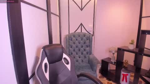 Snapshot of nahomirichards chatting on December 2025 04:20:03 AM Nahomi online show from December 2025 04:20:03 AM