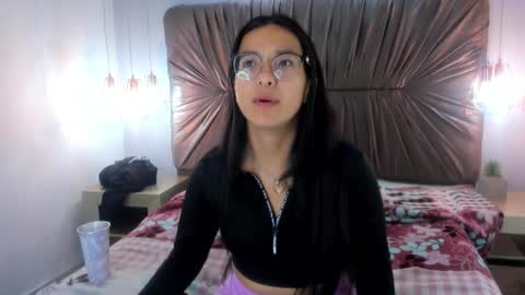 nai_blue online show from October 2025 04:32:01 AM