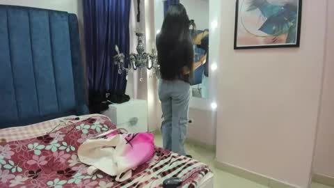 nai_blue online show from October 2025 11:55:02 AM