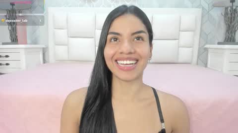 Snapshot of naia_cox chatting on December 2025 03:34:01 AM naia_cox online show from December 2025 03:34:01 AM