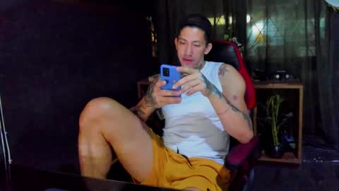 naider_1 online show from March 2026 05:02:02 AM