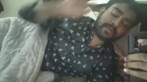 NAIRANANDU28 online show from December 2025 06:58:02 PM