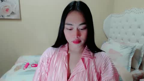 Snapshot of nairobi_fuckdoll chatting on December 2024 12:44:02 PM Kate online show from December 2024 12:44:02 PM