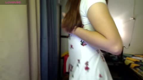 Snapshot of naisha143 chatting on October 2025 12:35:01 AM MARY MAE online show from October 2025 12:35:01 AM