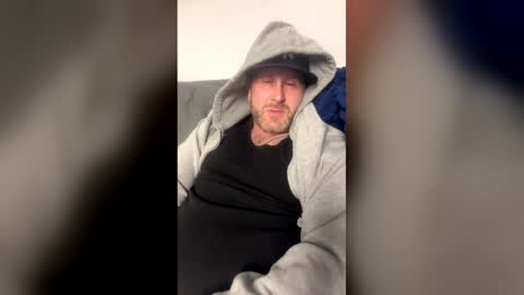 naked_truckerletsgo online show from April 2026 05:12:02 AM