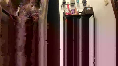 Snapshot of naluboi2lit chatting on June 2026 05:10:01 AM naluboi2lit online show from June 2026 05:10:01 AM
