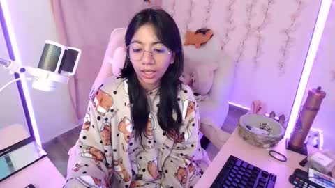 nami_usagi online show from December 2025 01:50:02 PM