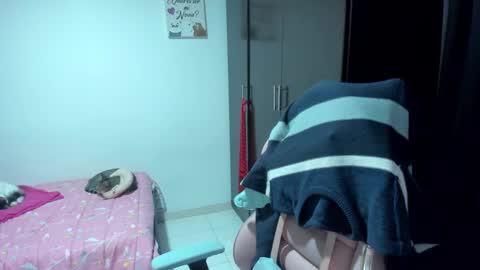 Snapshot of namibecker chatting on February 2025 05:09:01 AM Nami online show from February 2025 05:09:01 AM