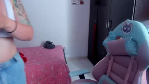 Snapshot of namibecker chatting on March 2025 07:37:01 PM Nami online show from March 2025 07:37:01 PM