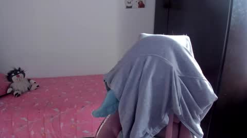 Snapshot of namibecker chatting on March 2025 08:41:02 PM Nami online show from March 2025 08:41:02 PM