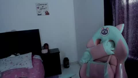 Snapshot of namibecker chatting on October 2025 09:57:01 PM Nami online show from October 2025 09:57:01 PM