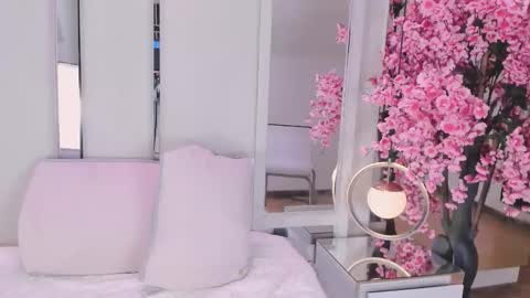     online show from March 2026 01:48:02 PM