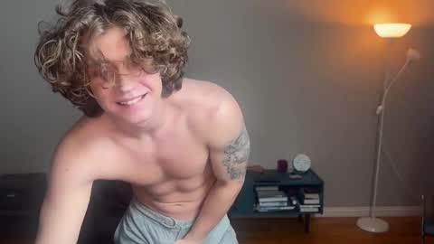 Snapshot of namiraaxel chatting on March 2025 08:12:01 PM Georges online show from March 2025 08:12:01 PM