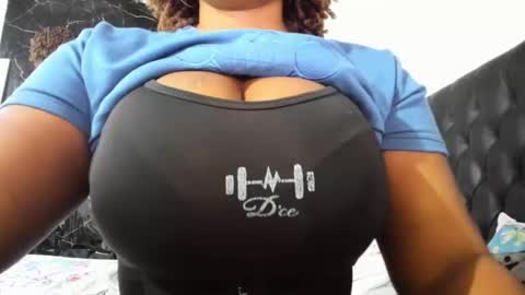 Snapshot of nancy_ebony_ chatting on October 2025 05:12:01 PM nancy_ebony_ online show from October 2025 05:12:01 PM