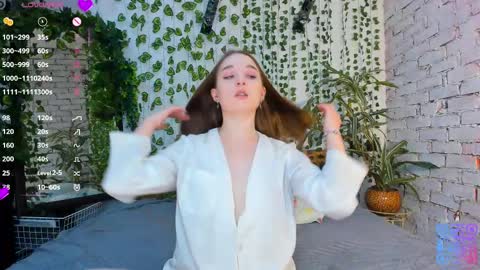 Luna online show from March 2025 06:05:02 AM