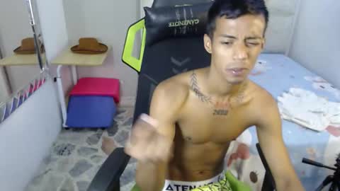 nando_col online show from October 2025 03:07:02 PM