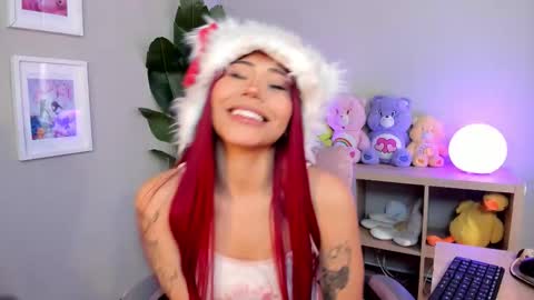 Snapshot of nanii_velvett chatting on September 2025 02:50:01 PM Nanii online show from September 2025 02:50:01 PM