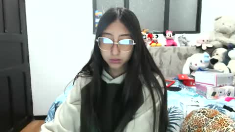 nanilux_1 online show from September 2025 07:08:01 PM